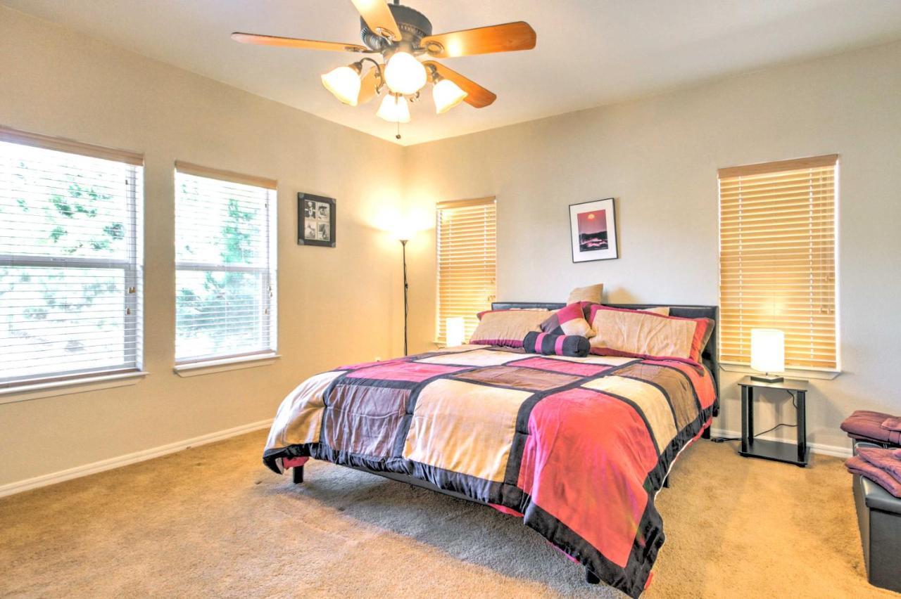 Beautiful Kanab Home With Yard - Walk To Restaurants Екстериор снимка
