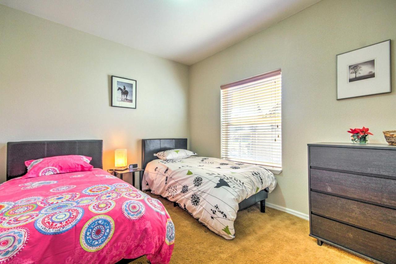 Beautiful Kanab Home With Yard - Walk To Restaurants Екстериор снимка