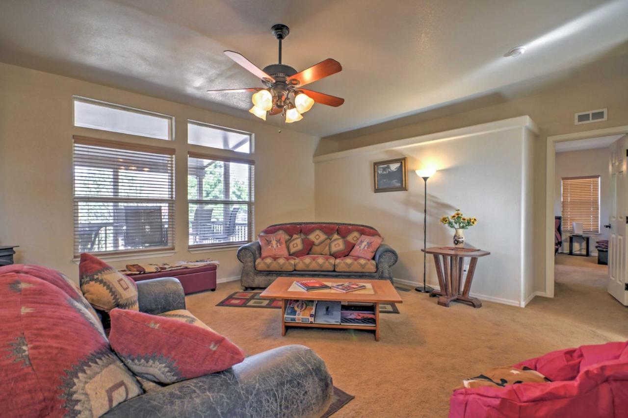 Beautiful Kanab Home With Yard - Walk To Restaurants Екстериор снимка